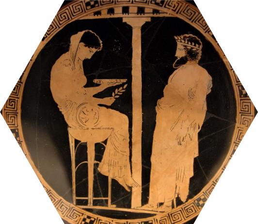 Kodros Painter,  Themis and Aegeus. Attic red-figure kylix, 440–430 BC. From Vulci.