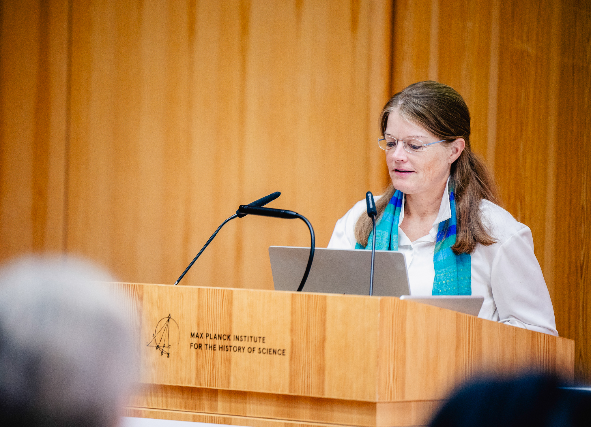 Welcome speech by Dagmar Schäfer at ASTRA opening reception. Source: Sandra Prengel, 2024.