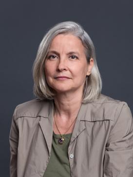 profile picture of Gina Grzimek (grey background)