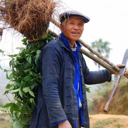 Farmer of the Hani minority near his village of Puduo, Yuanyang county